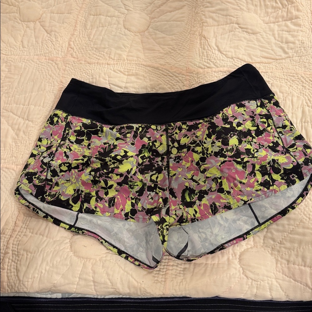 Lululemon Abstract Pattern Shorts - image 1